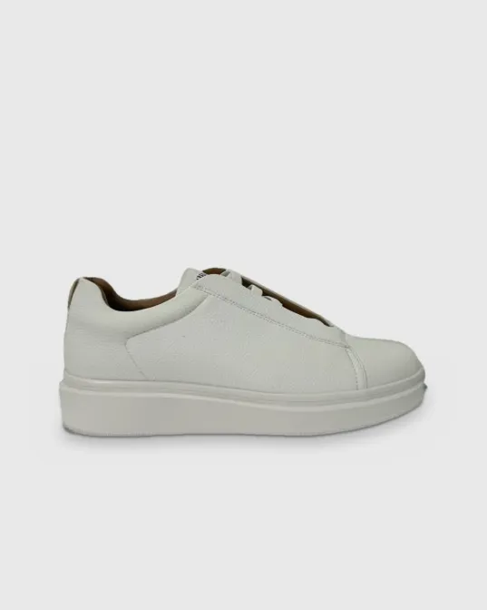 Slip-on patike Milo s elastičnim vezicama i platformom, bijele
