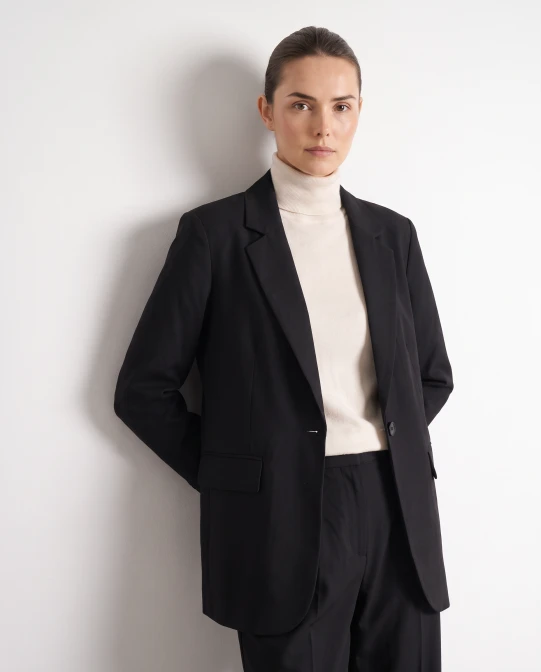 ON MODEL - ANUR (NE DIRATI)_G03 TOP_2026-09-10_03-38-18